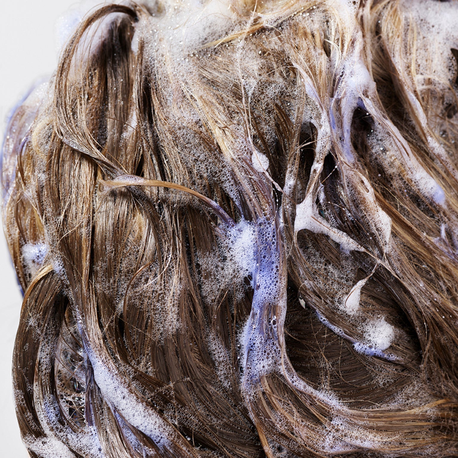 Bright Blonde Shampoo for Beautiful Color - Image 3