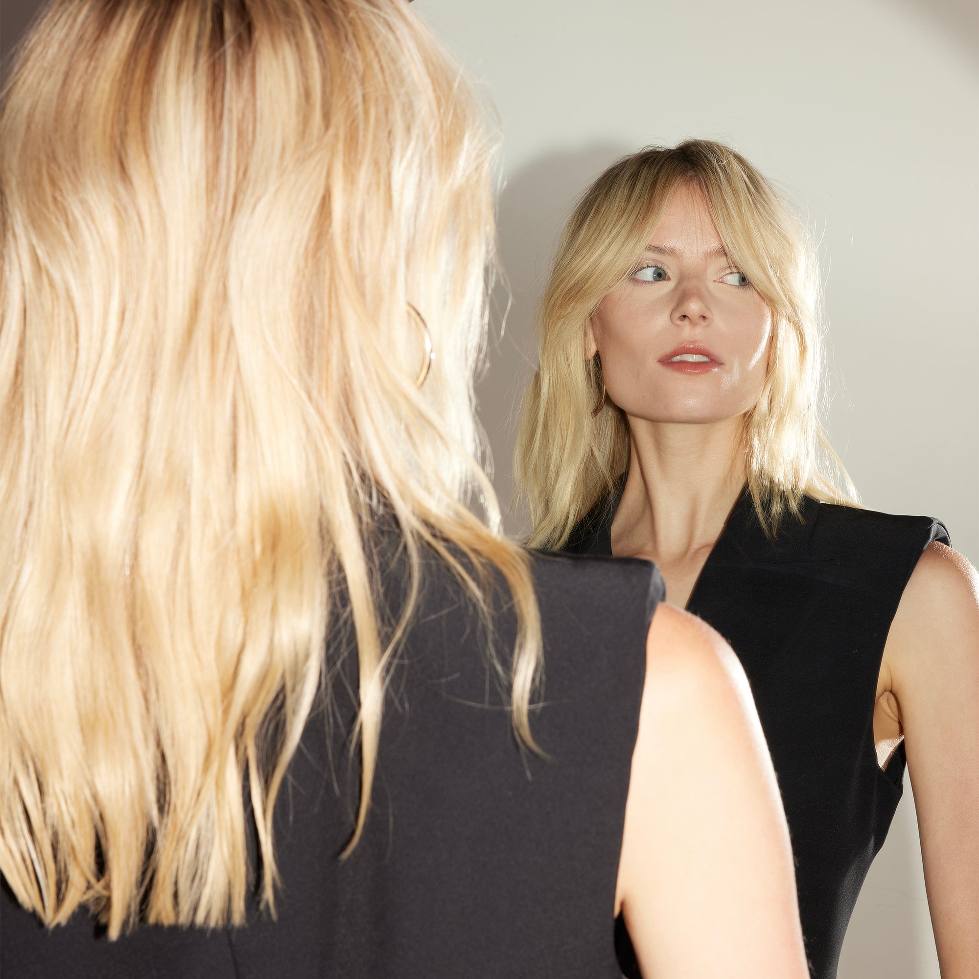 Bright Blonde Shampoo for Beautiful Color - Image 4